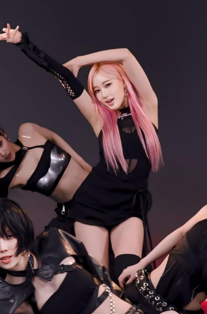 Gương mặt sưng phồng khác lạ của mỹ nhân Kpop-5