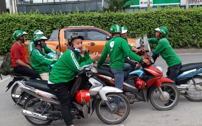 Hà Nội dự kiến cấp thẻ hành nghề cho xe ôm-1