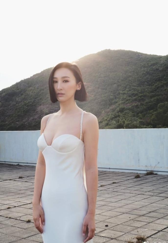 Bom sex Cao Hải Ninh: Bị đồn đại gia bao nuôi, từng trầm cảm vì bị chỉ trích-5