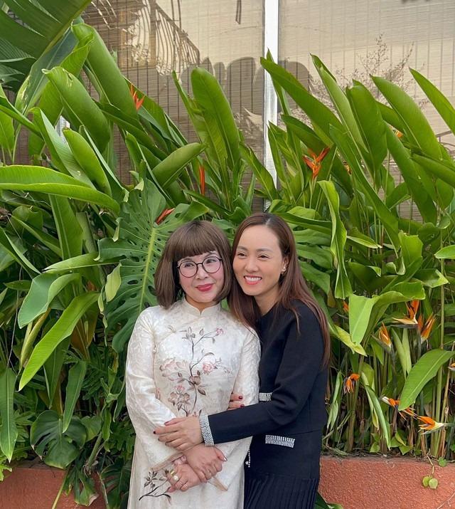 Nhan sắc thực của NSND Lan Hương qua ống kính của vợ NSND Công Lý-3