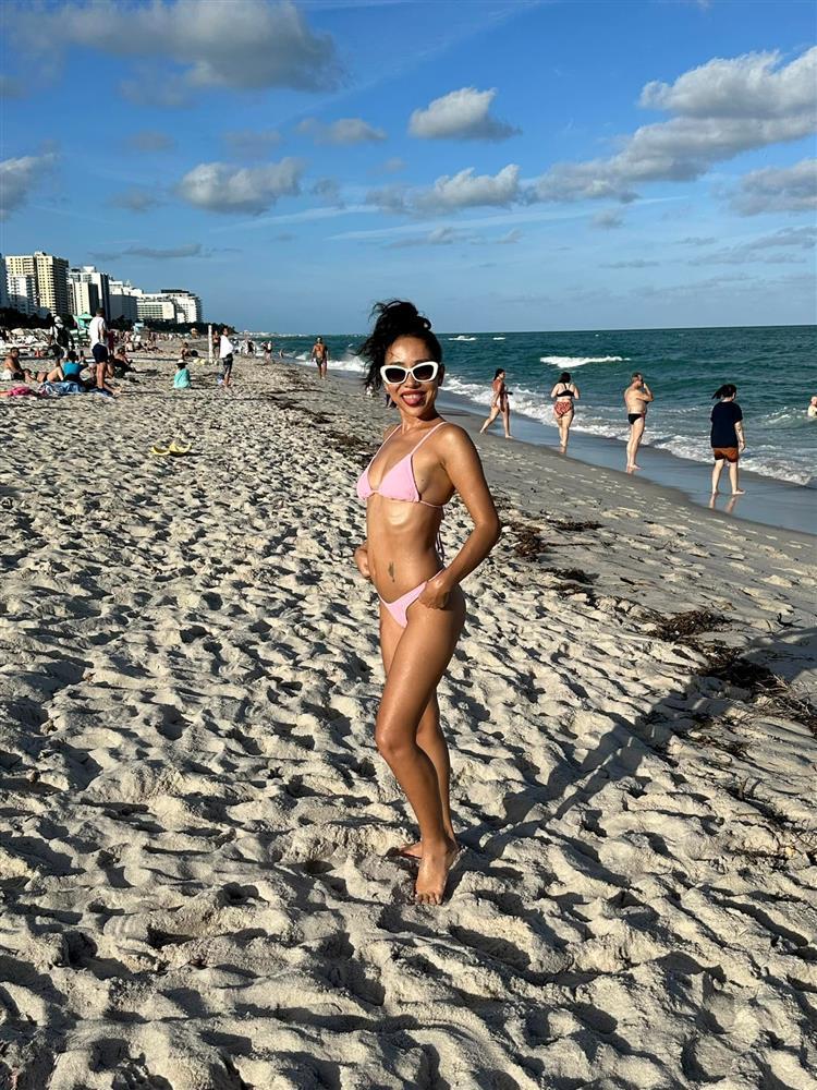 Chị đẹp từng bị chê kém sắc, 17 năm sau lại sexy đến ngộp thở thế này-4