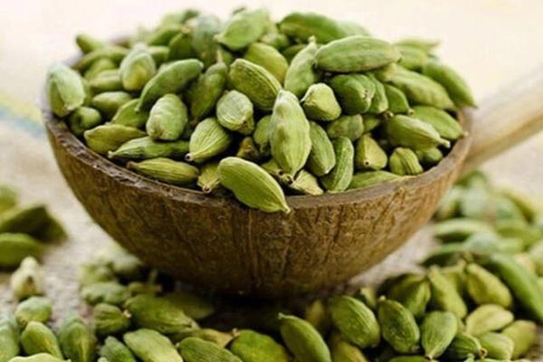 4 nhóm người không nên dùng tỏi-2