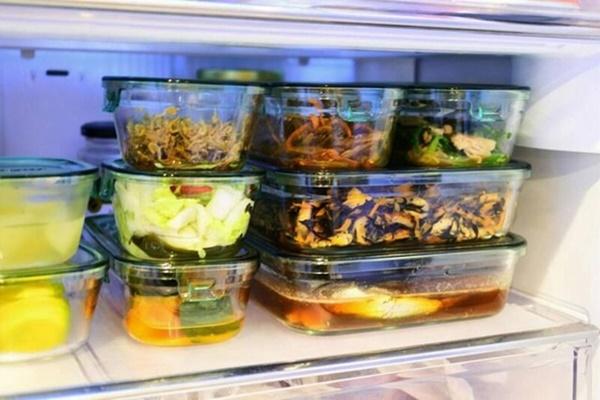 Người đàn ông 50 tuổi mắc ung thư dạ dày, bác sĩ cảnh báo 3 món ăn rất ngon nhưng đừng ăn nhiều!-2