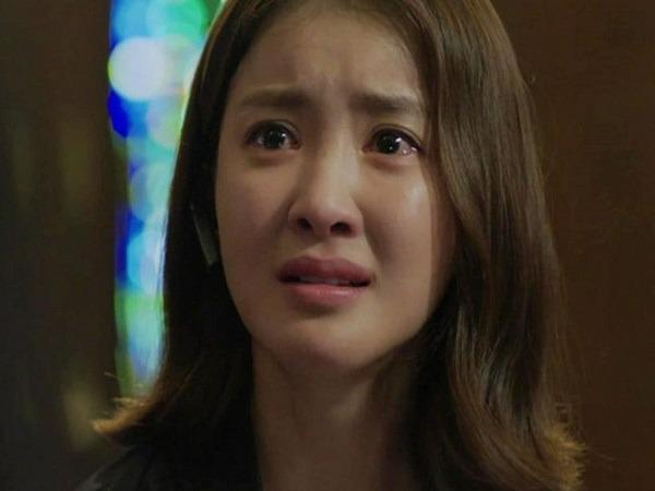 Đi ngang nhà chồng cũ, anh bất ngờ đưa cho tôi một vật khiến tôi không khỏi ngỡ ngàng-1