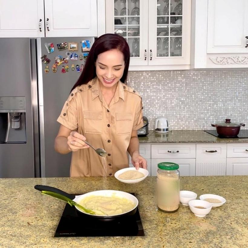 Cơ ngơi triệu đô của sao Việt: Biệt thự của Thúy Hạnh ngập tràn không khí Giáng sinh-4