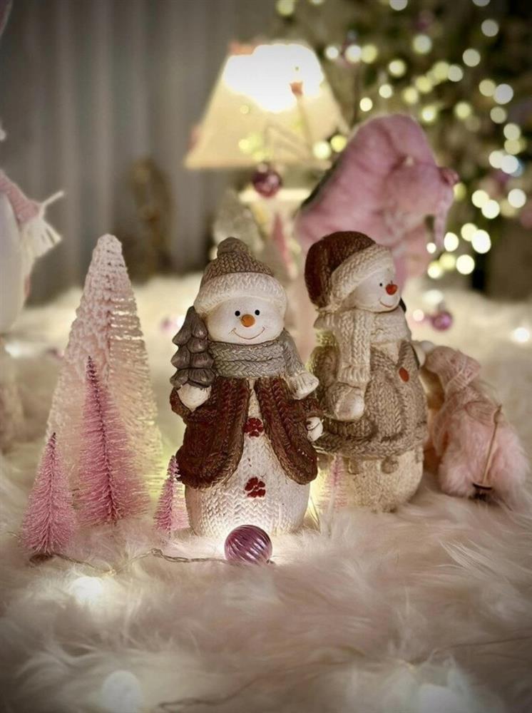 Cơ ngơi triệu đô của sao Việt: Biệt thự của Thúy Hạnh ngập tràn không khí Giáng sinh-10