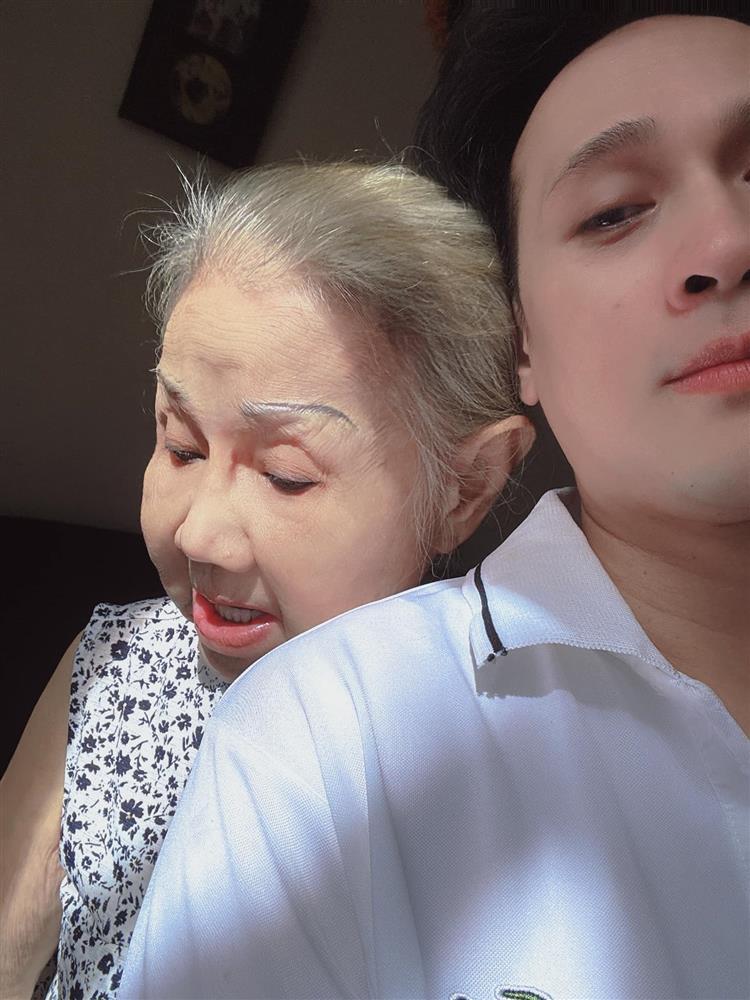 Đời tư bí ẩn của nam ca sĩ siêu giàu, bất ngờ thông báo làm bố đơn thân ở tuổi 49-2