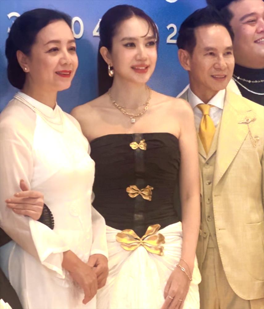 Nhan sắc bất bại của vợ Lý Hải, chỉ 1 khung hình chứng tỏ đẳng cấp 2 thập kỷ-1