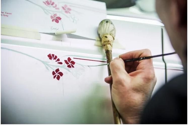 Kiếm tiền tỷ nhờ công việc cả thế giới chỉ 1 người làm được-2