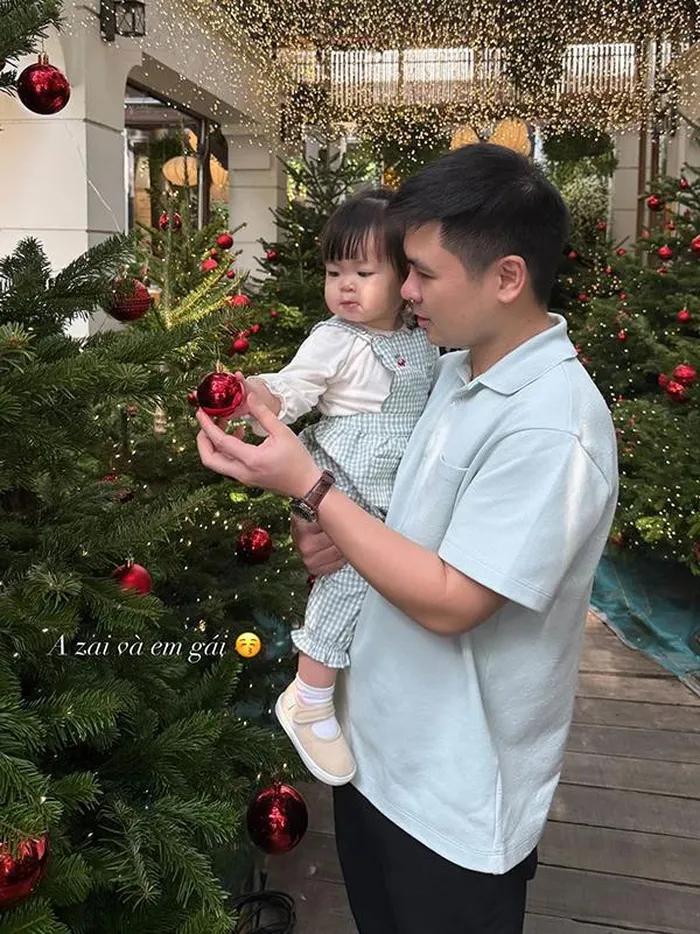 Nghệ sĩ Việt trang hoàng nhà cửa đón Noel, đầu tư khủng nhất là Thuý Hạnh-1