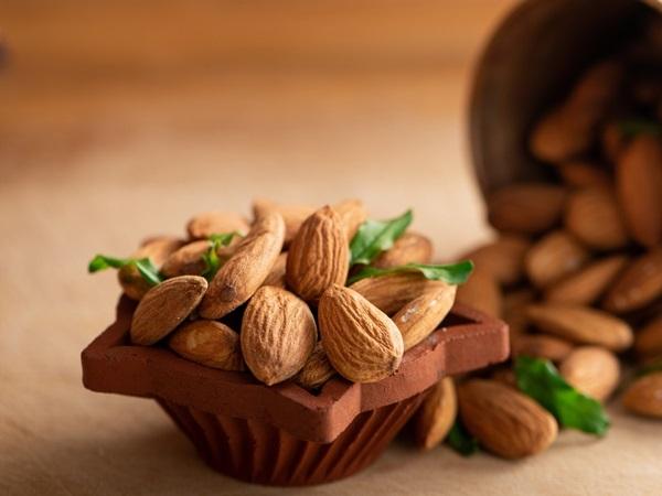 Đây là 4 thực phẩm ăn nhẹ trước khi ngủ giúp bạn ngủ ngon và giảm cân hiệu quả-2