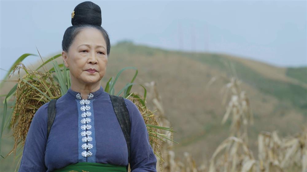 NSND Như Quỳnh tuổi 70 vẫn lướt TikTok, xứng danh mỹ nhân màn ảnh một thời-2