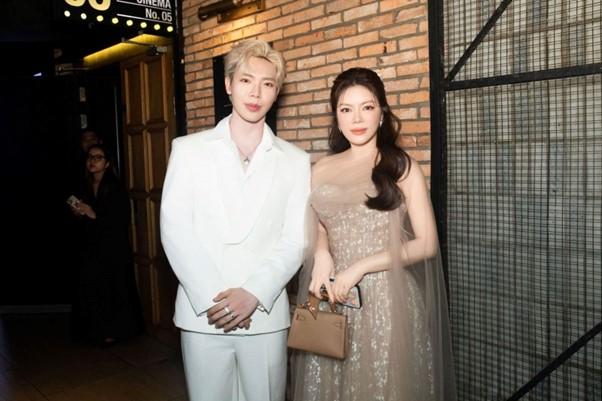 Lý Nhã Kỳ mang túi tiền tỷ đi sự kiện, hút ánh nhìn người đối diện-2