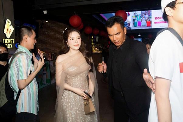 Lý Nhã Kỳ mang túi tiền tỷ đi sự kiện, hút ánh nhìn người đối diện-3