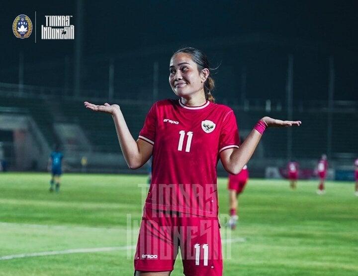 hasil-babak-pertama-timnas-putri-indonesia-vs-kamboja-di-final-piala-aff-wanita-2024-garuda-pertiwi-memimpin-2-1-p8m3jm2joo-22211186.jpg