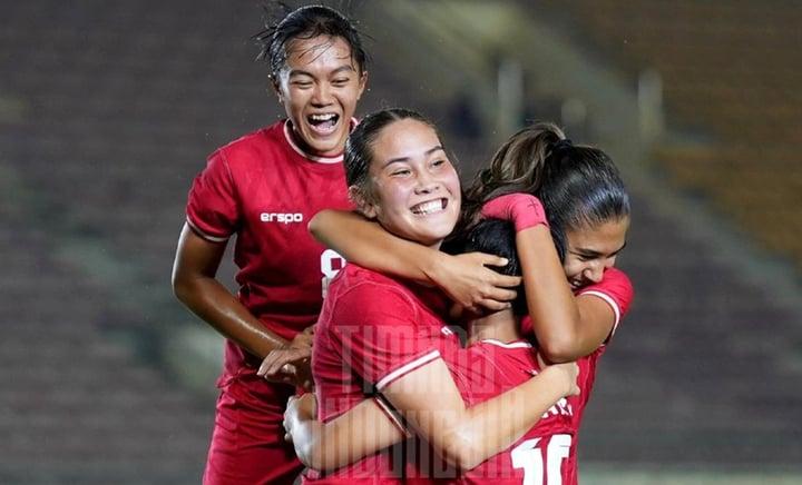 hasil-timnas-putri-indonesia-vs-kamboja-di-final-piala-aff-wanita-2024-menang-3-1-garuda-pertiwi-juara-dv8b4her5g-22281186.jpg