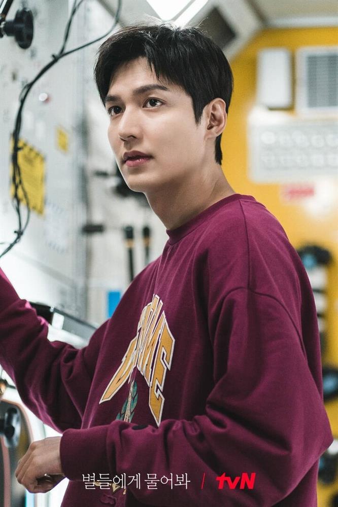 Sao nữ bị 100 đoàn phim từ chối vì quá đẹp, Lee Min Ho tái xuất-2