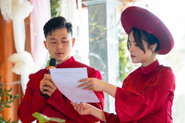 Khoảnh khắc gây xúc động mạnh trong đám cưới của ca sĩ Thái Trinh-3