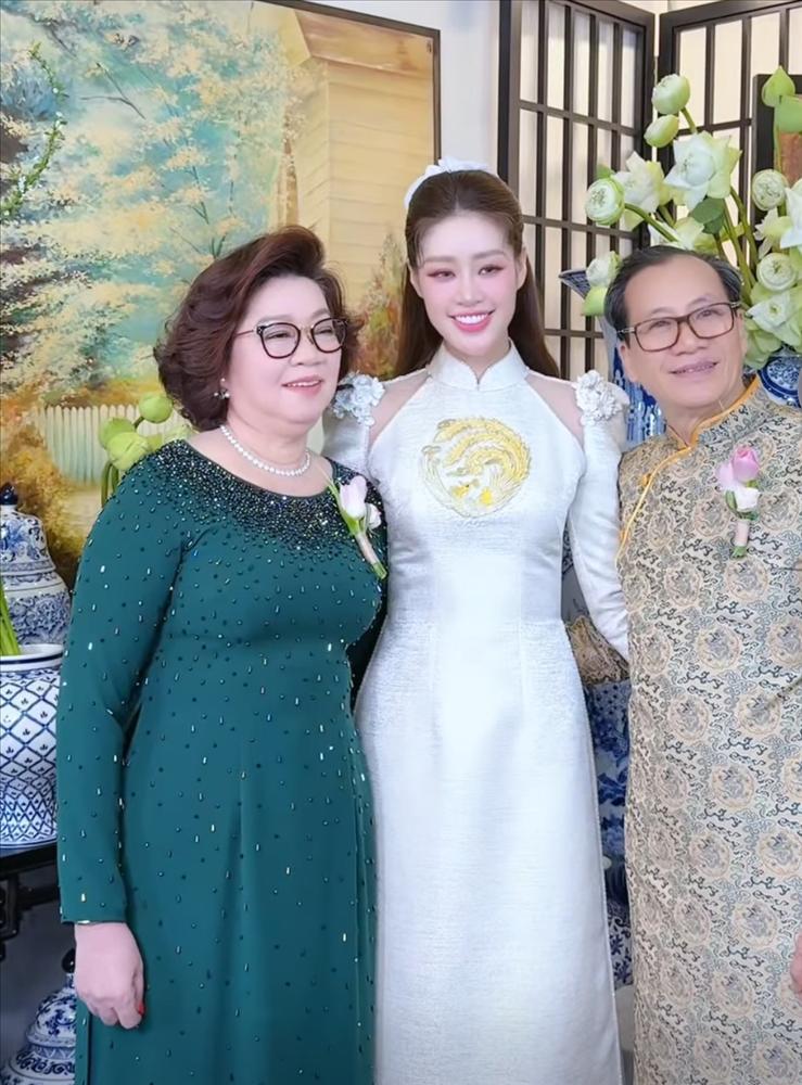 Lễ ăn hỏi Hoa hậu Khánh Vân: Cô dâu khoe visual đỉnh, dàn mỹ nhân bê tráp-1