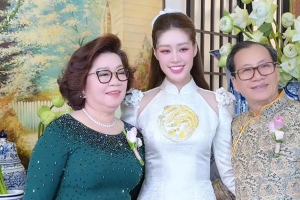 Hoa hậu Khánh Vân rơi nước mắt vì hạnh phúc trong lễ ăn hỏi-6