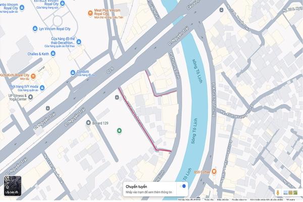 Dỡ barie ngõ nhỏ, người đi xe máy cắt ngang dòng phương tiện để lên cầu vượt-11