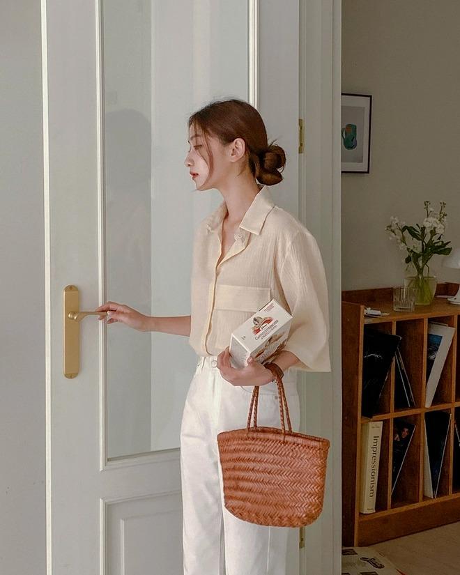 Áo màu gì hợp với quần trắng?-3