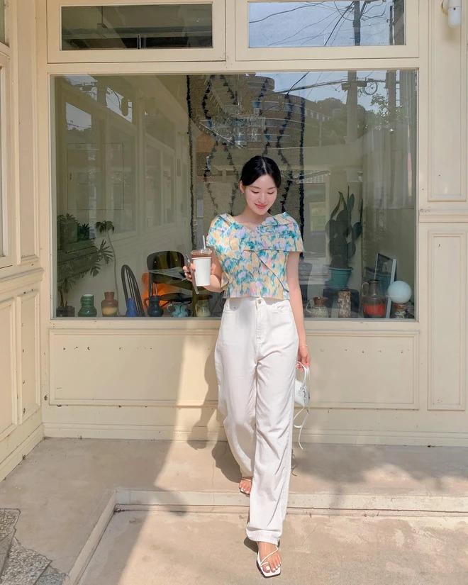 Áo màu gì hợp với quần trắng?-5