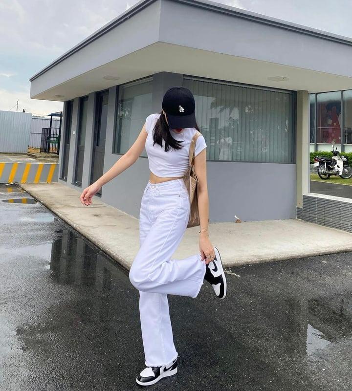 Áo màu gì hợp với quần trắng?-6