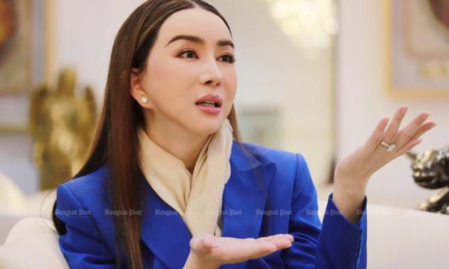 Nữ tỷ phú Hoa hậu Hoàn vũ tăng giá bản quyền-1