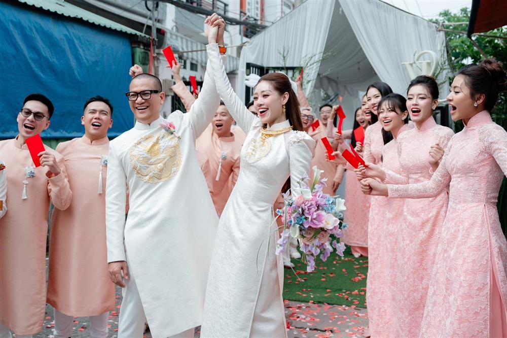 Hoa hậu Khánh Vân được trao nhiều vàng trong lễ ăn hỏi-3