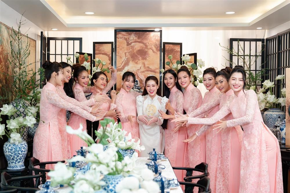 Hoa hậu Khánh Vân được trao nhiều vàng trong lễ ăn hỏi-6