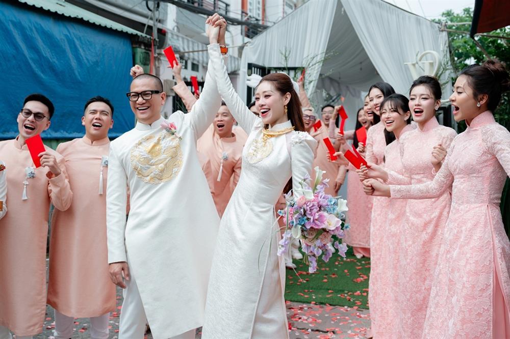 Nhan sắc lộng lẫy của hoa hậu Khánh Vân trong bộ trang sức cưới Trầu Cau PNJ-5