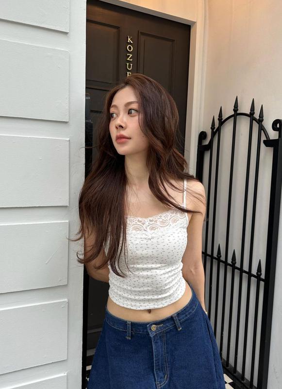 Hot girl mạng bị chỉ trích vì diện đồ tập bó chẽn ra nơi công cộng đến mức phải xoá bài-4