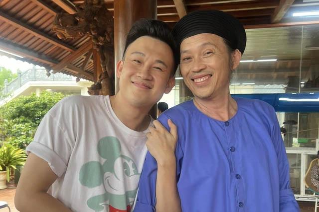 Hoài Linh từ Mỹ về Việt Nam, luôn làm việc này-3