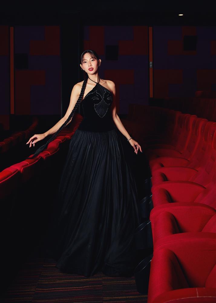 3 hoa hậu nổi tiếng giàu có, xinh đẹp ngất ngây nhưng vẫn một mình-12