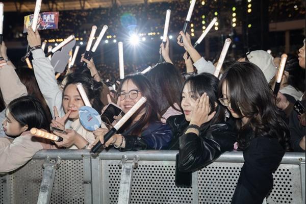 Trấn Thành giải thích phát ngôn gây tranh cãi trong concert Anh trai say hi-3