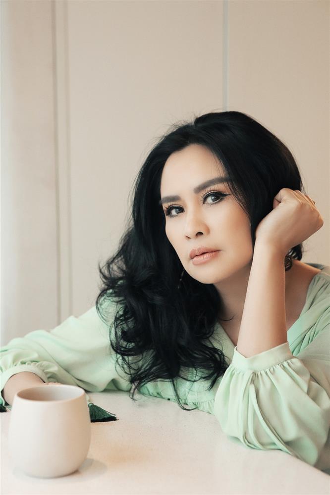 Diva Thanh Lam đẹp buồn ở tuổi 55-8