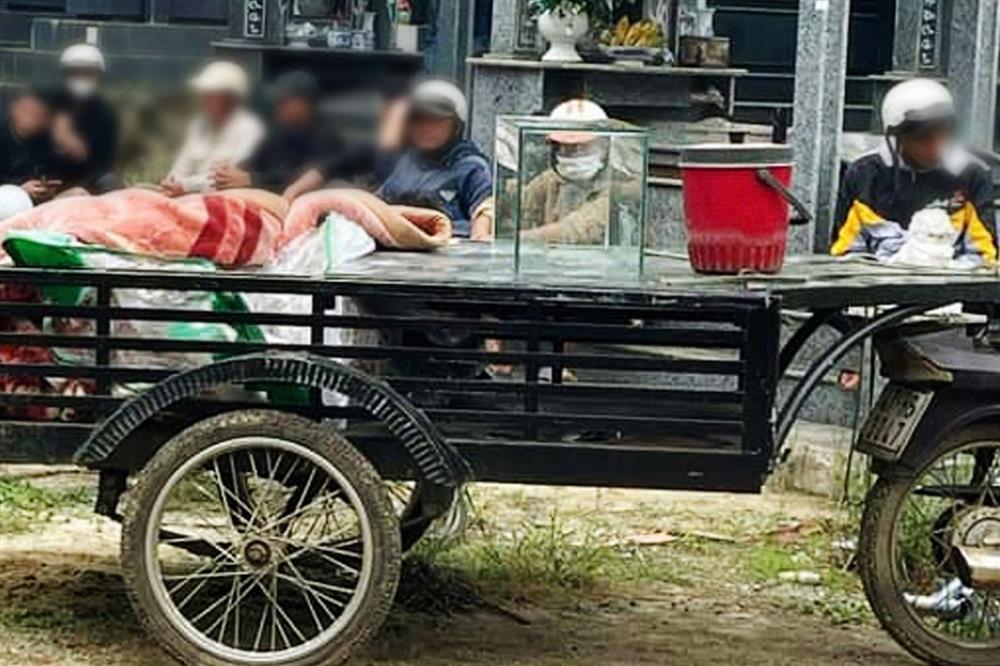 Tạm giữ nghi phạm vụ thi thể bọc kín chăn bông trên thùng xe lôi-2