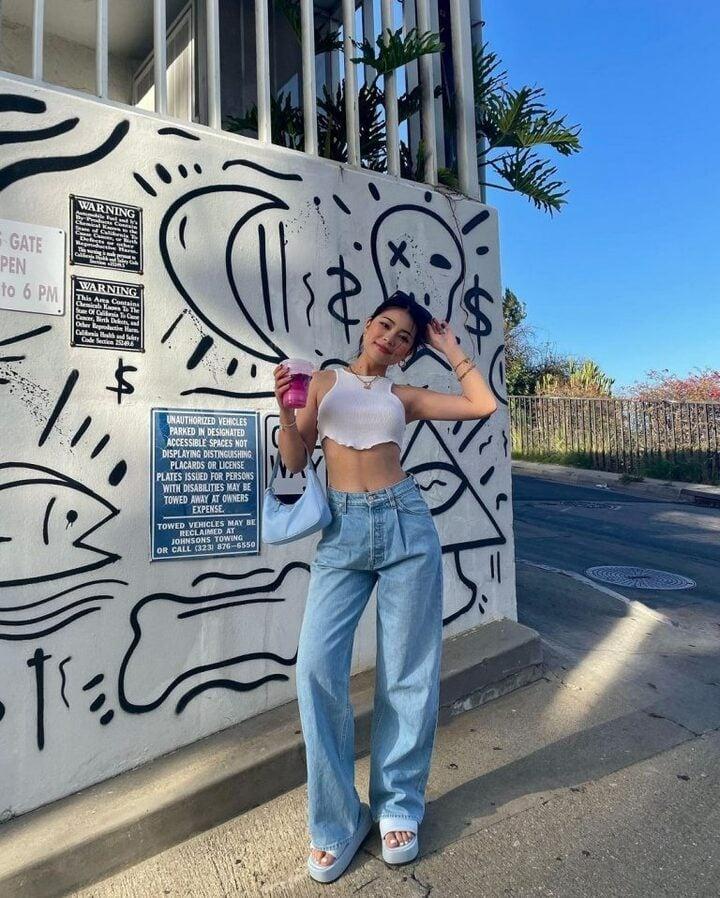 Cao 1m50 mặc gì cho đẹp, tôn dáng mà không bị lỗi mốt?-4