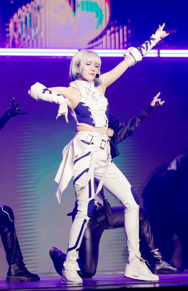 Thiều Bảo Trâm nhập viện cấp cứu, Thu Phương nhào lộn táo bạo ở Chị đẹp-2