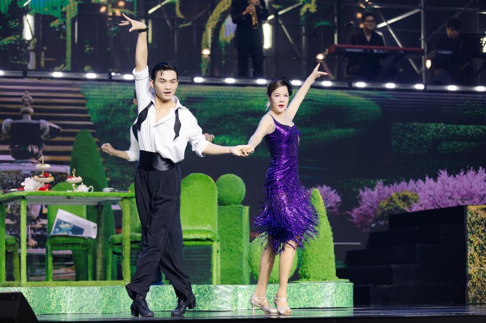 Thiều Bảo Trâm nhập viện cấp cứu, Thu Phương nhào lộn táo bạo ở Chị đẹp-4