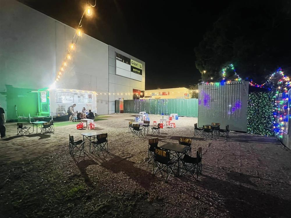 Người phụ nữ Việt bán chè trên xe tải ở Úc, mỗi ngày tiêu thụ vài trăm ly-2