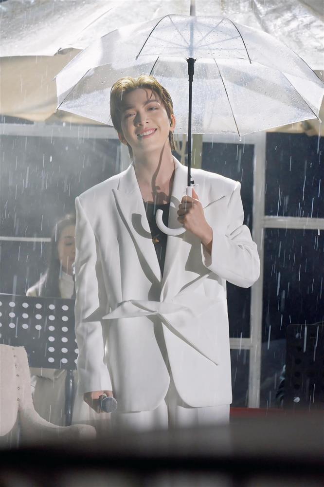 Đi hát, mua đất và sống ít áp lực, ai sướng hơn ca sĩ chuyên giọng?-1