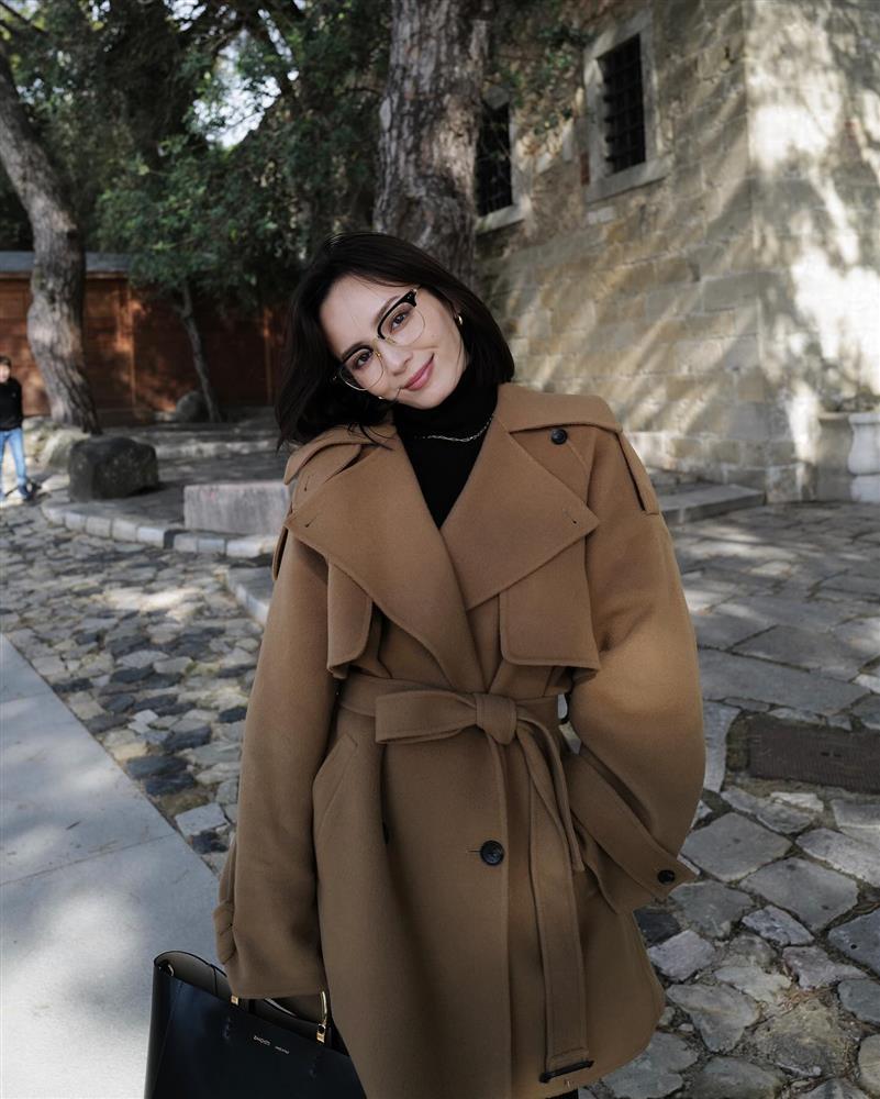 5 mẫu áo khoác nên sắm từ bây giờ để đến Tết vẫn mặc đẹp-5