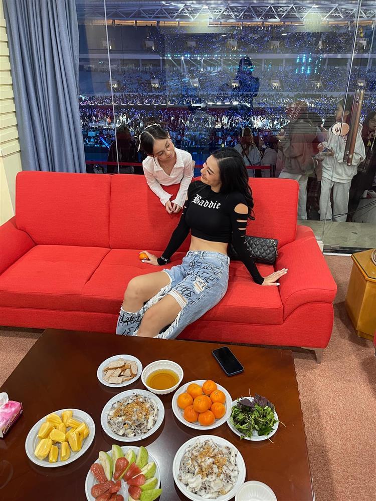 Từ sạn ở concert 3, Anh trai say hi có rút kinh nghiệm ở đêm diễn 4?-5