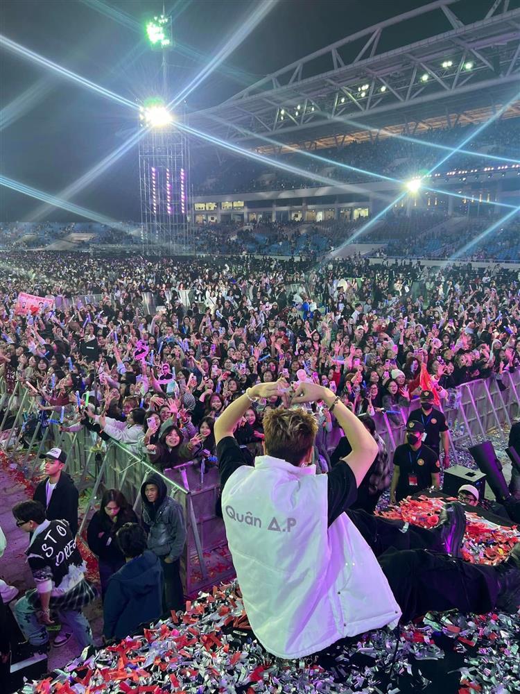 Từ sạn ở concert 3, Anh trai say hi có rút kinh nghiệm ở đêm diễn 4?-6