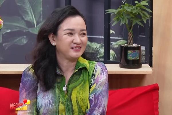 Con dâu chỉ kém mẹ chồng 10 tuổi, có con riêng về ra mắt, bố chồng nói một câu khiến tất cả ngỡ ngàng-2