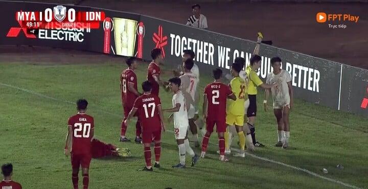 Cầu thủ Myanmar hành động phản cảm, nhận bão chỉ trích từ Indonesia-3