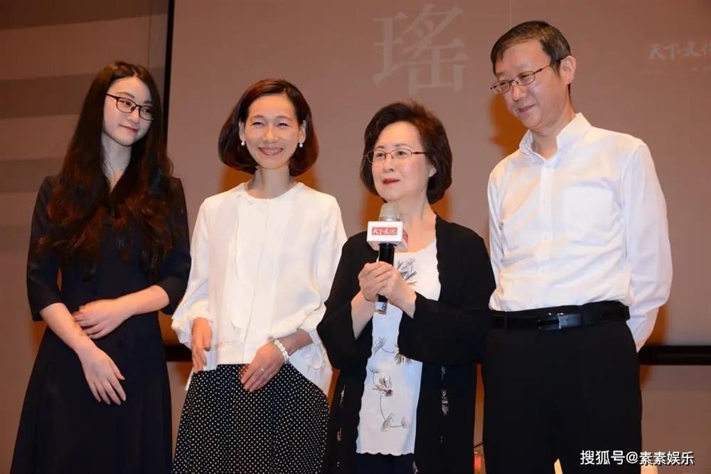 Mối hận thù suốt 50 năm không thể hóa giải giữa Quỳnh Dao và 3 con chồng-3