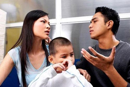 Ngã ngửa khi chồng vay nợ tiền tỷ để nuôi con riêng-1